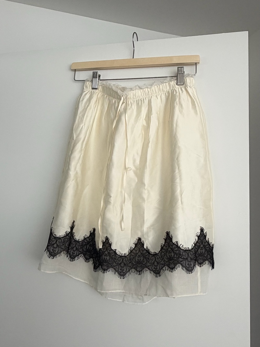 Massimo Dutti Cream Midi Skirt with Black Lace Hem